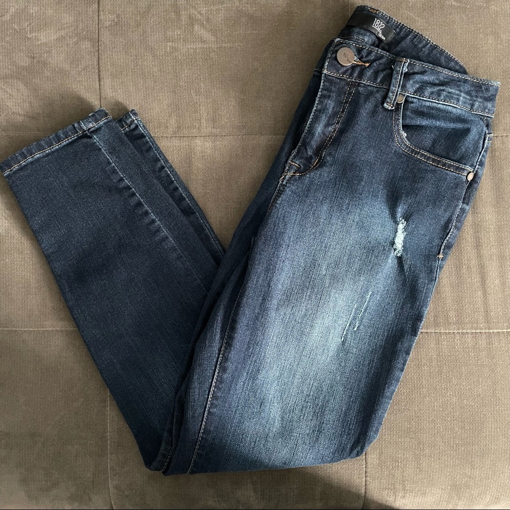 1822 Dark Skinny Jeans